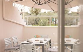 Palm Tree Apartments #Feelslikehome